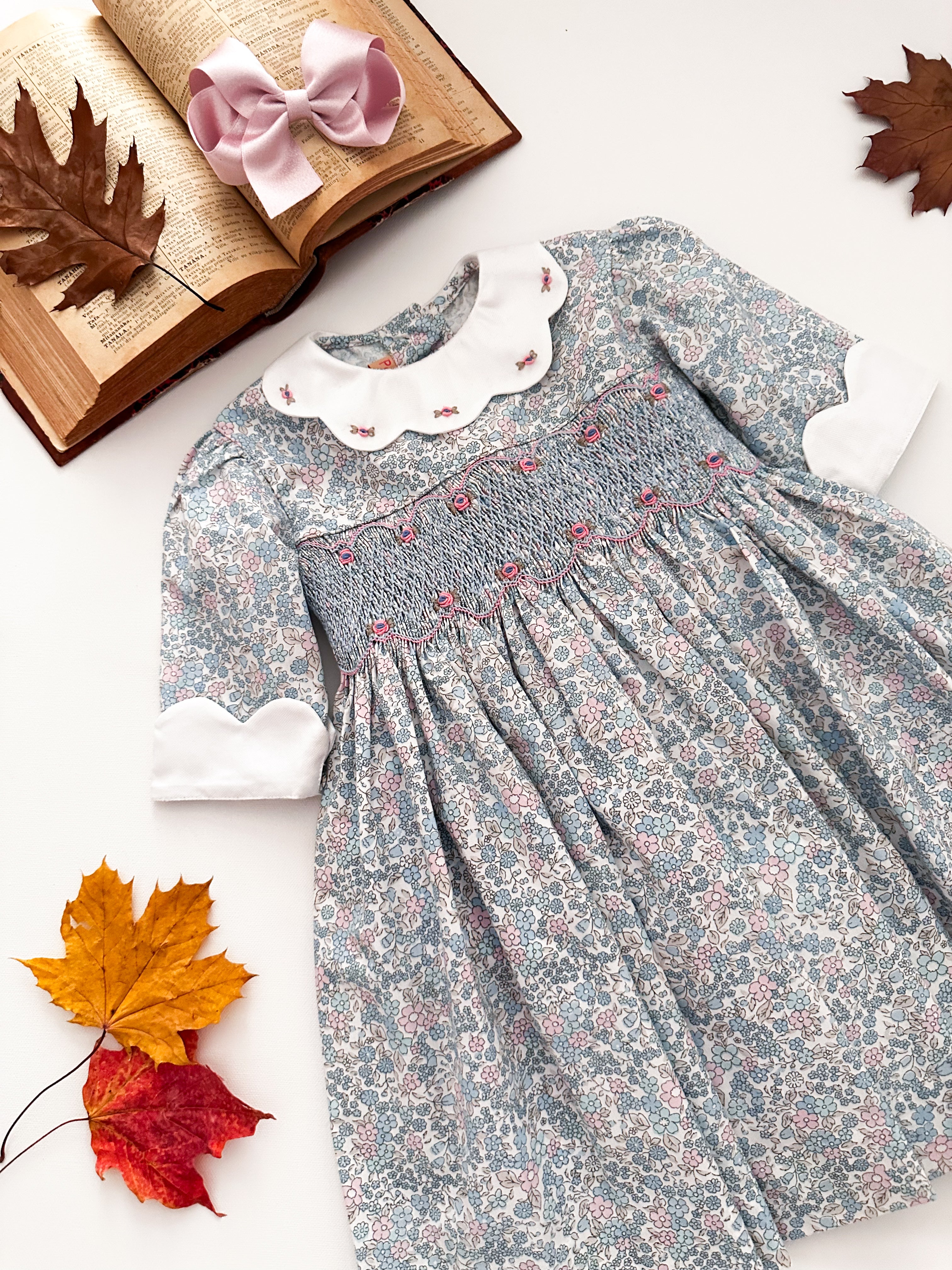 The hand smocked GRACE dress - Liberty blue