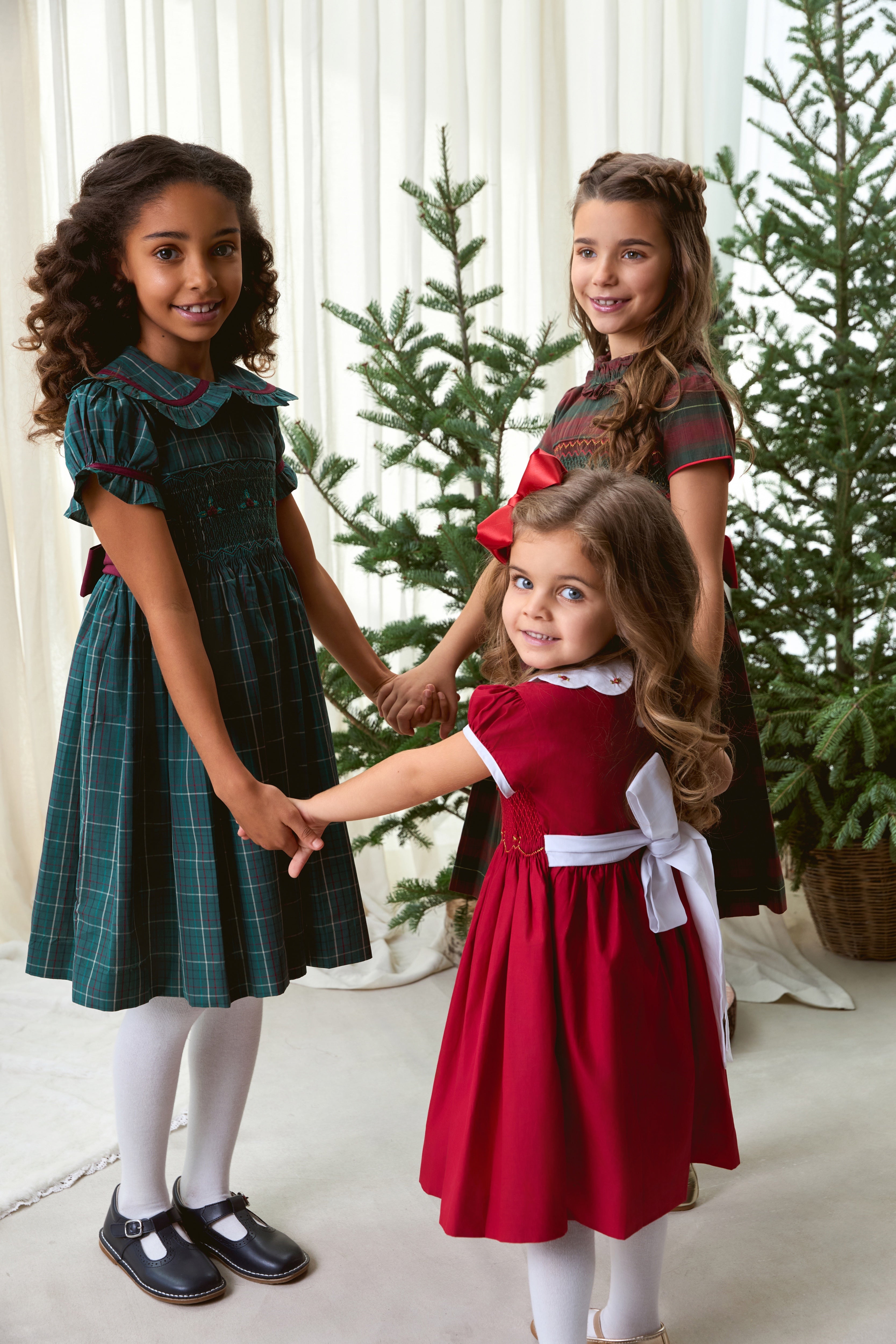 The hand smocked ABIGAIL dress - Green (Holidays Edition)