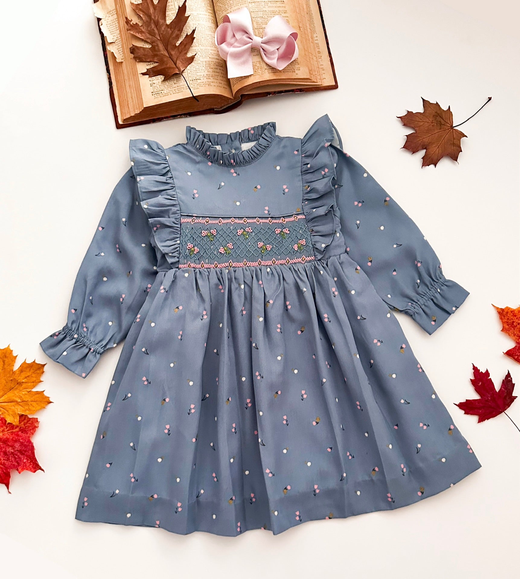 The hand smocked LIVIA dress - Blue floral