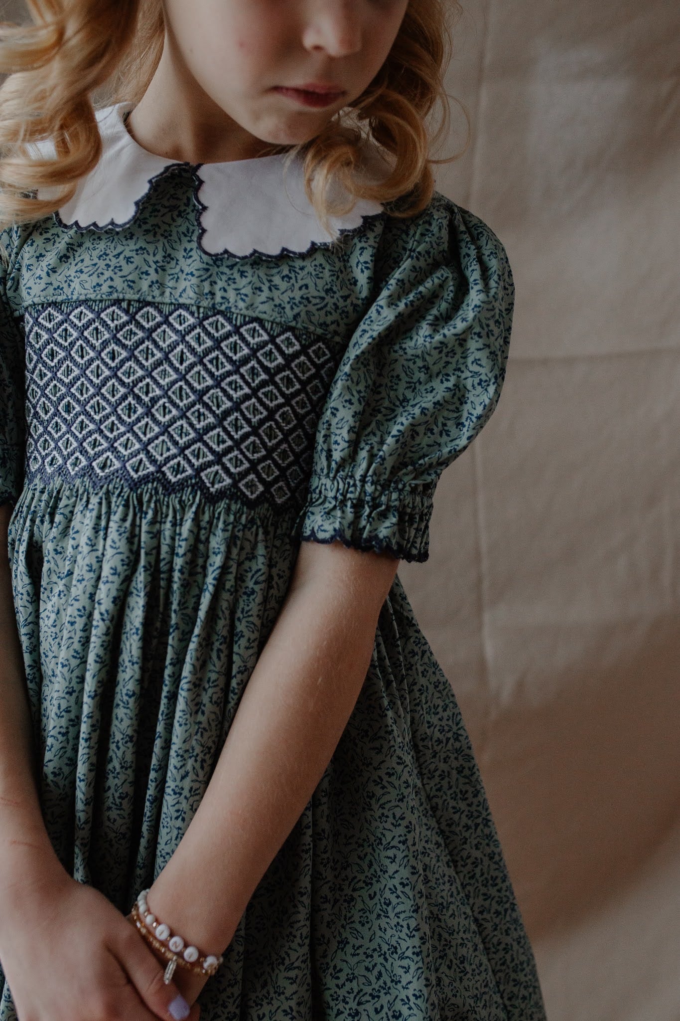 The hand smocked SCARLETT dress - Floral Blue