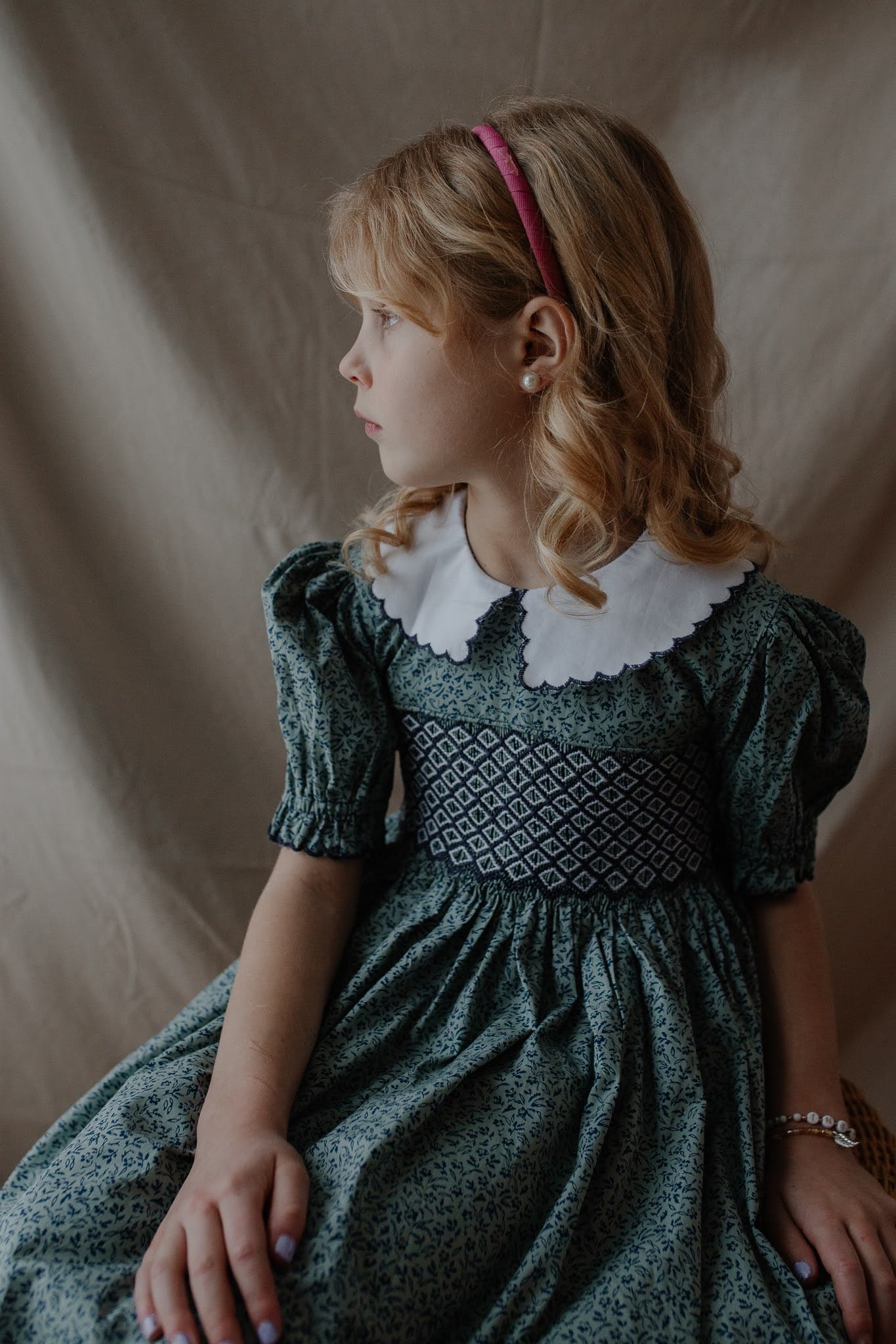 The hand smocked SCARLETT dress - Floral Blue