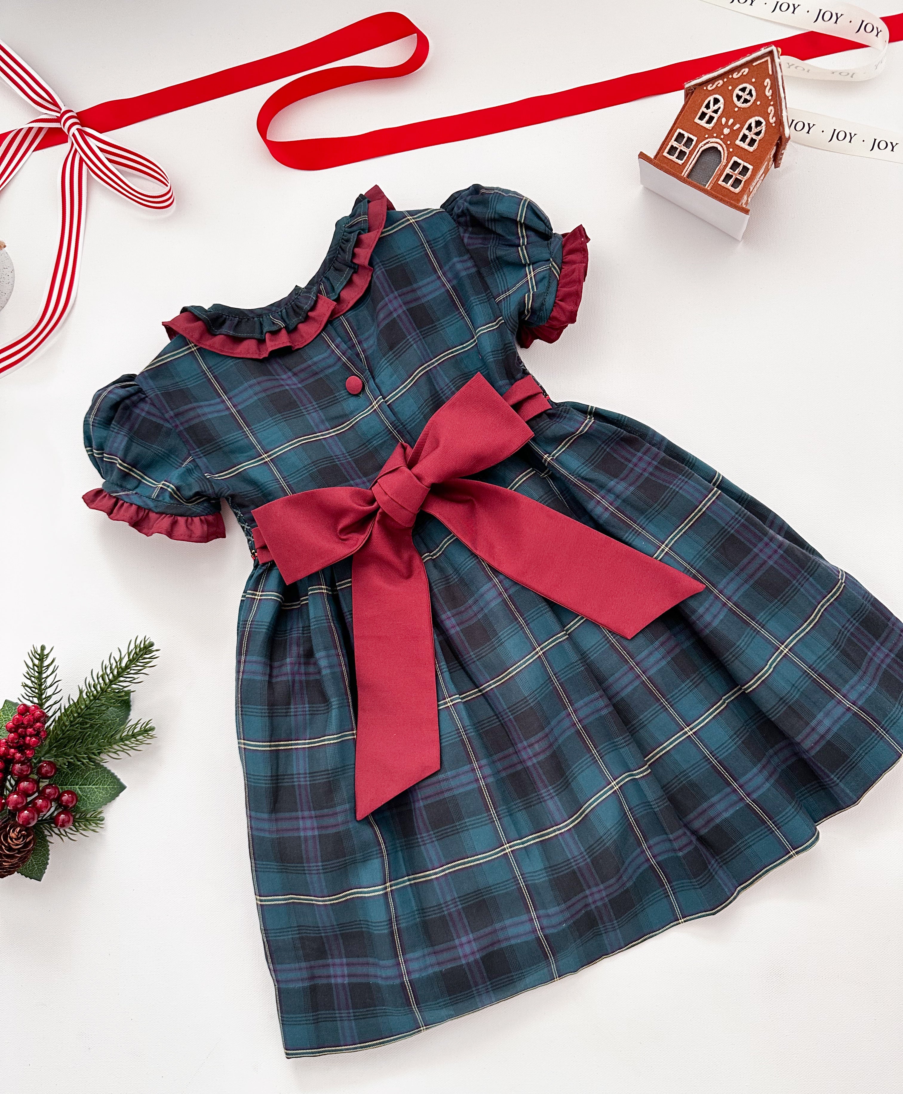 The hand smocked CAMILLE dress - Green (Holidays Edition)