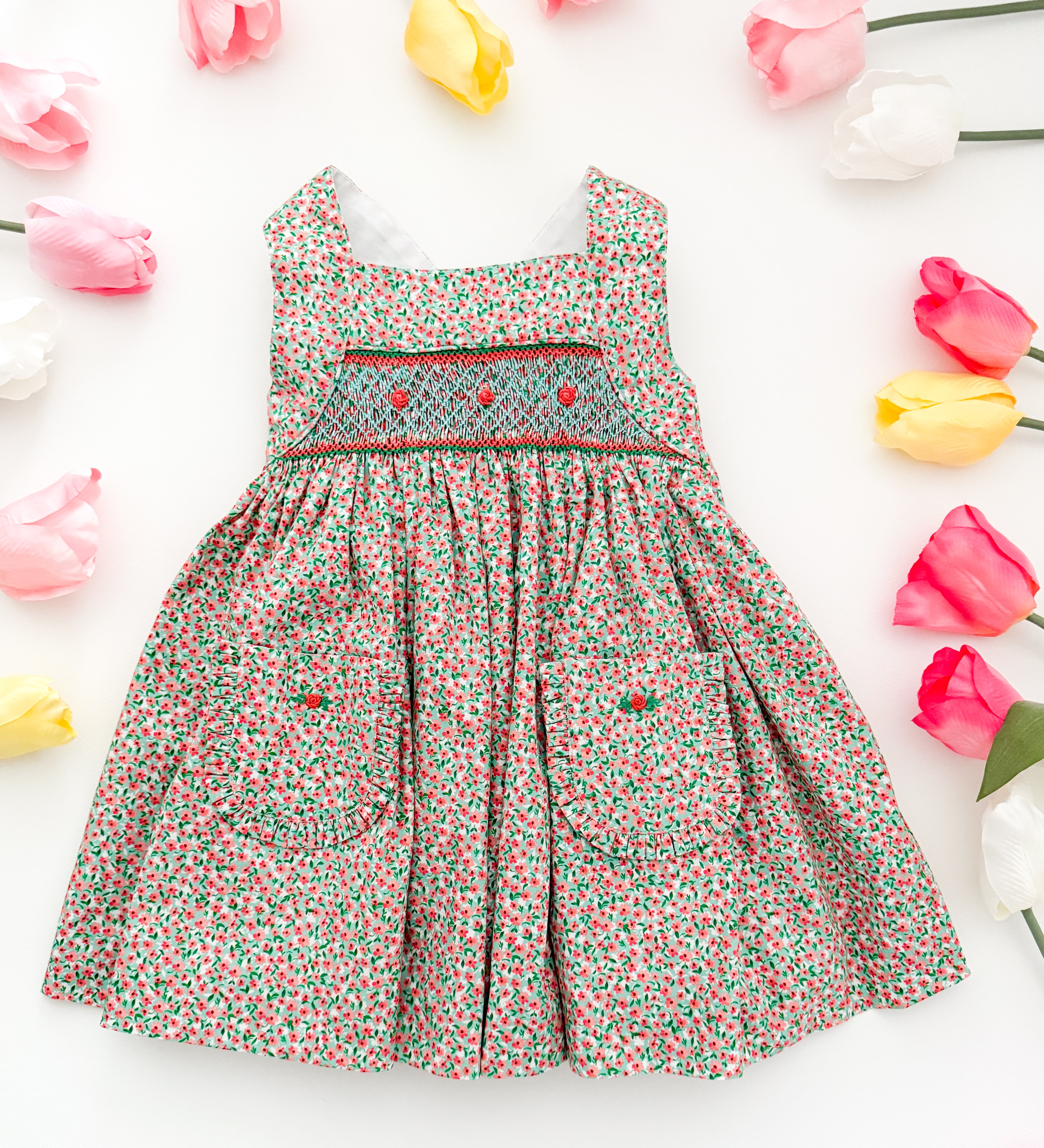 The hand smocked ESMÉE dress - Floral mint coral