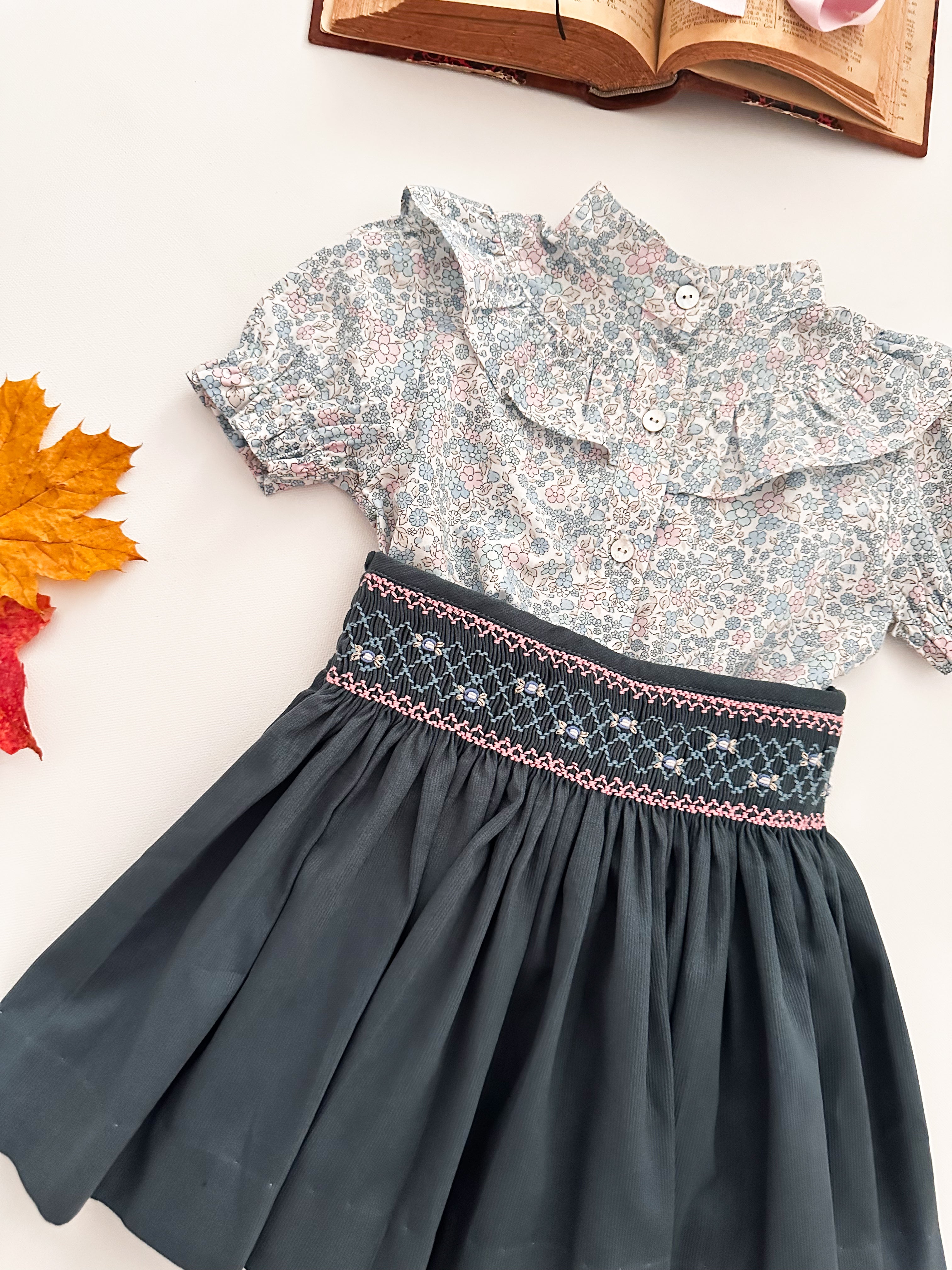 The hand smocked SAPHIRA set - Liberty blue