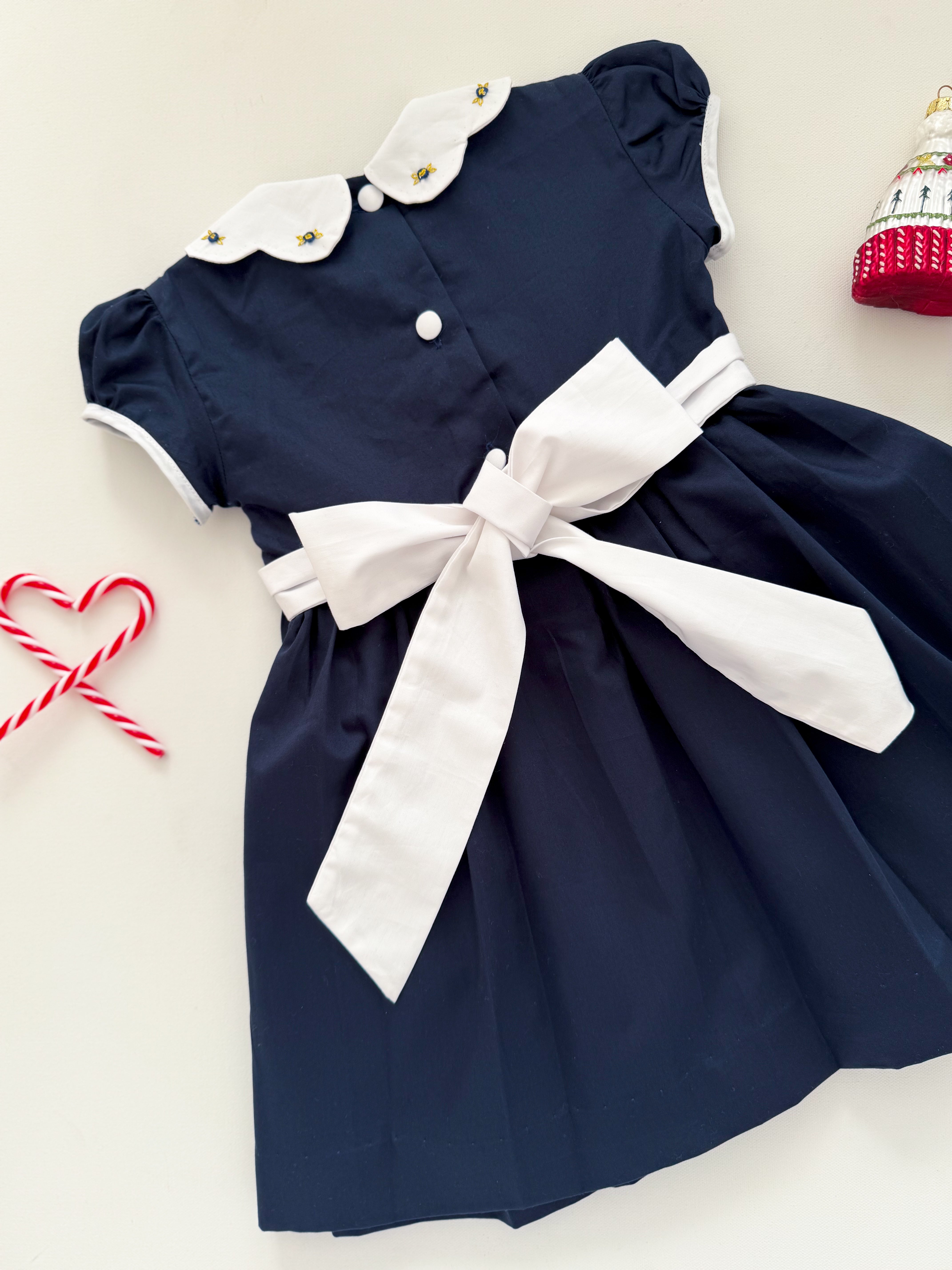 The hand smocked GRACE dress - Navy