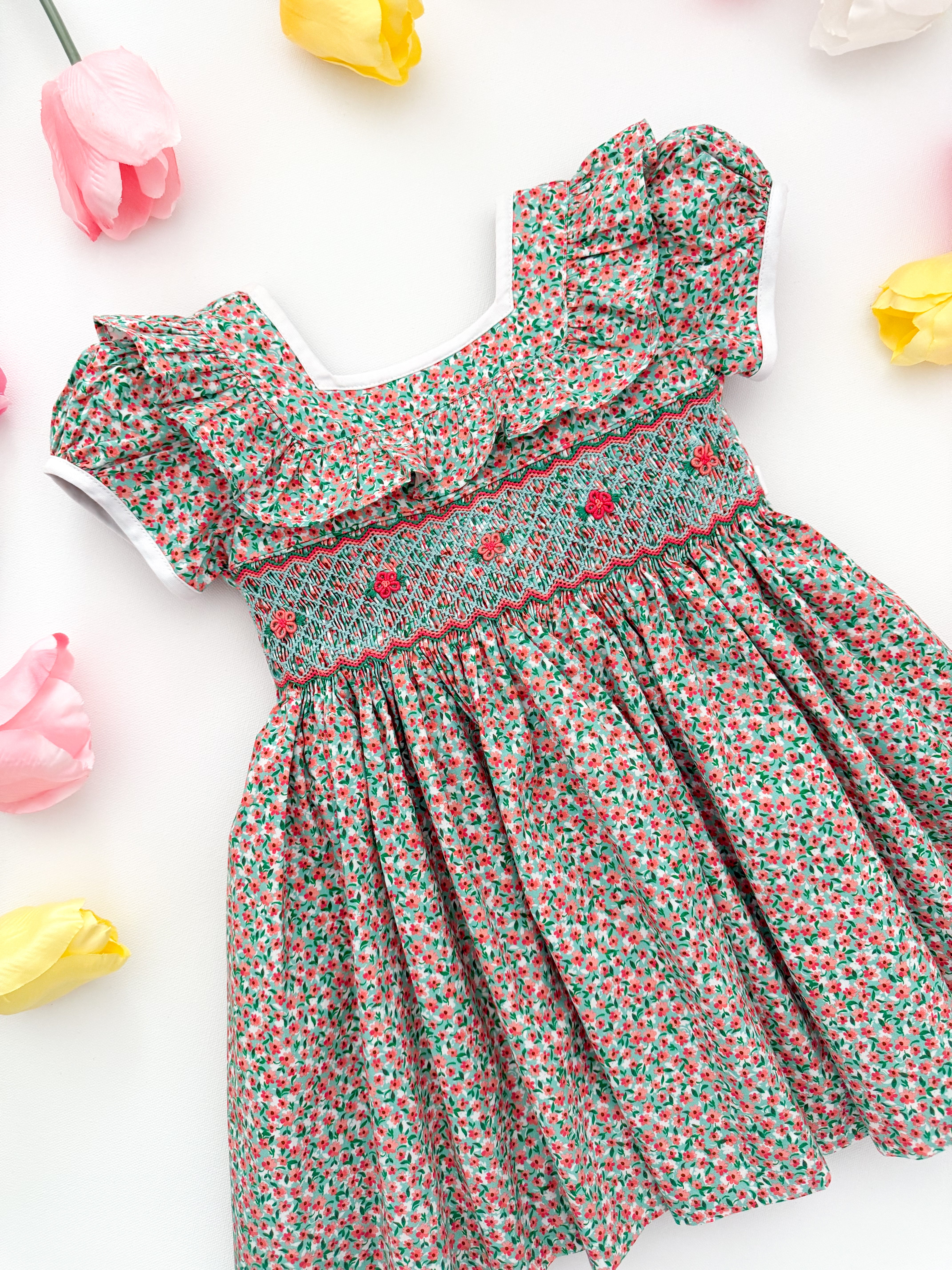 The hand smocked SERENA dress - Floral mint coral