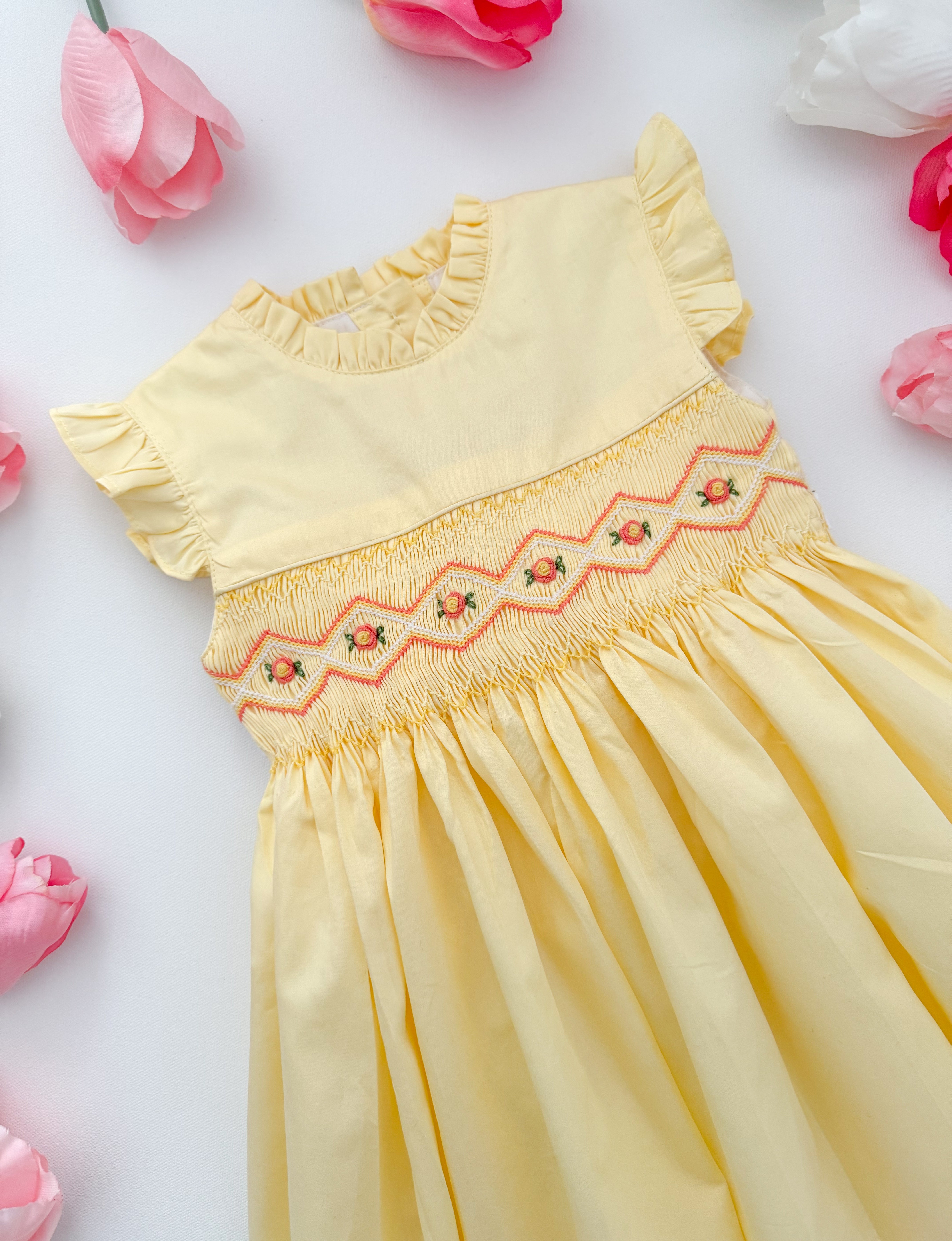 The hand smocked IRIS dress - Yellow
