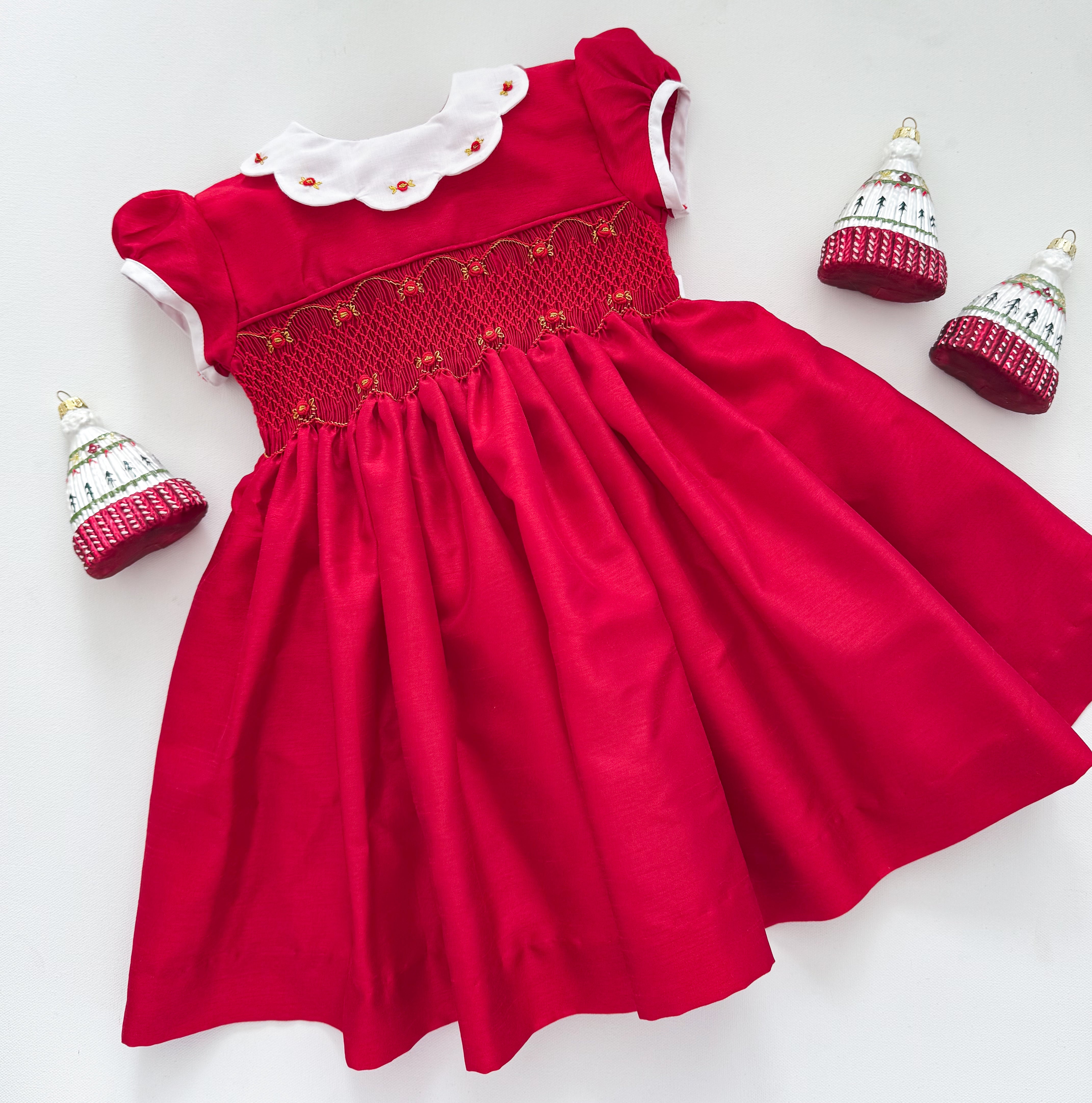 The hand smocked GRACE dress - Red Silk