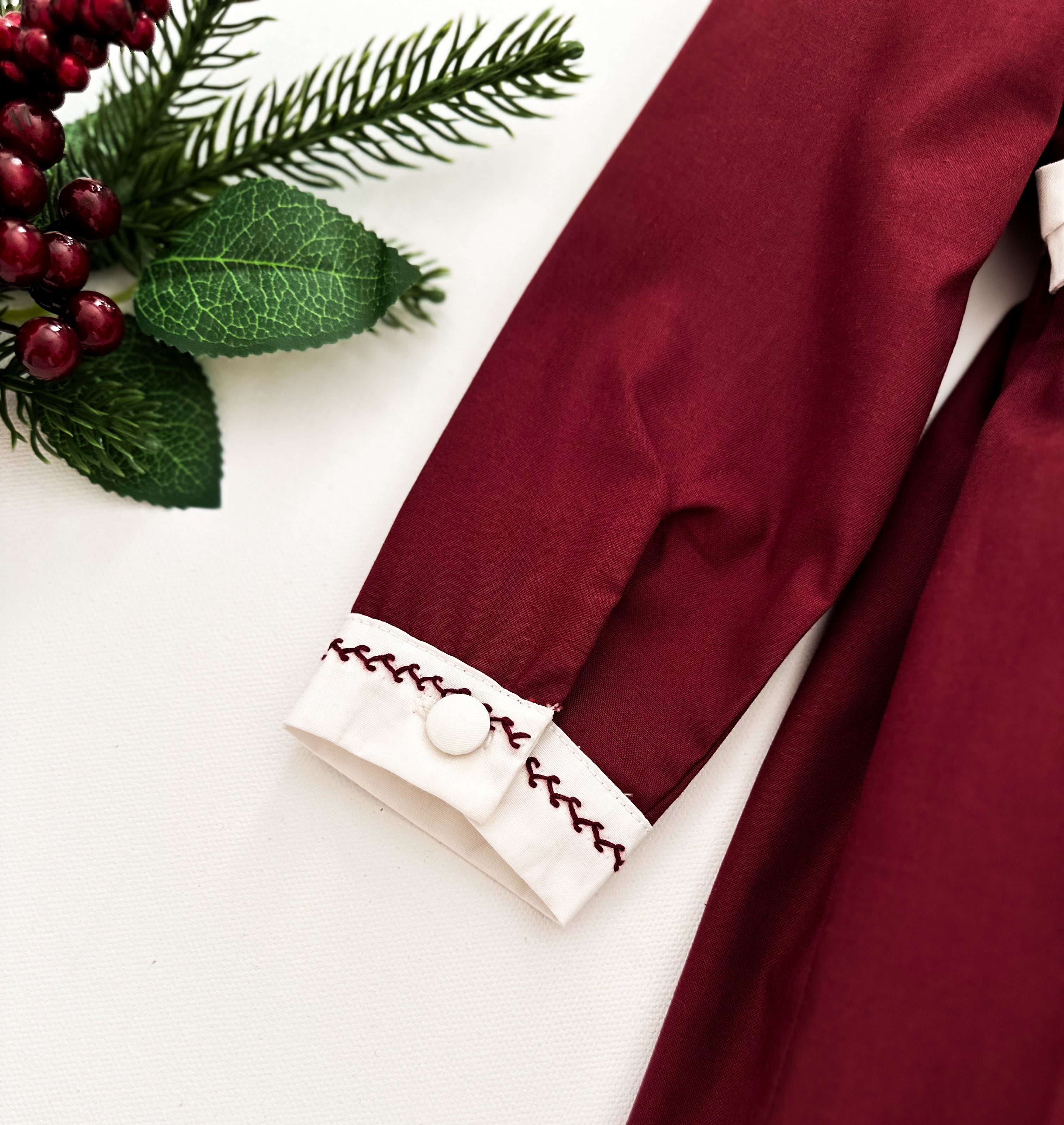 The hand smocked ANNE dress - Burgundy