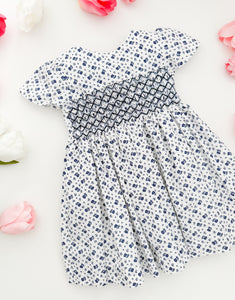 The hand smocked FLAVIE dress - White navy floral