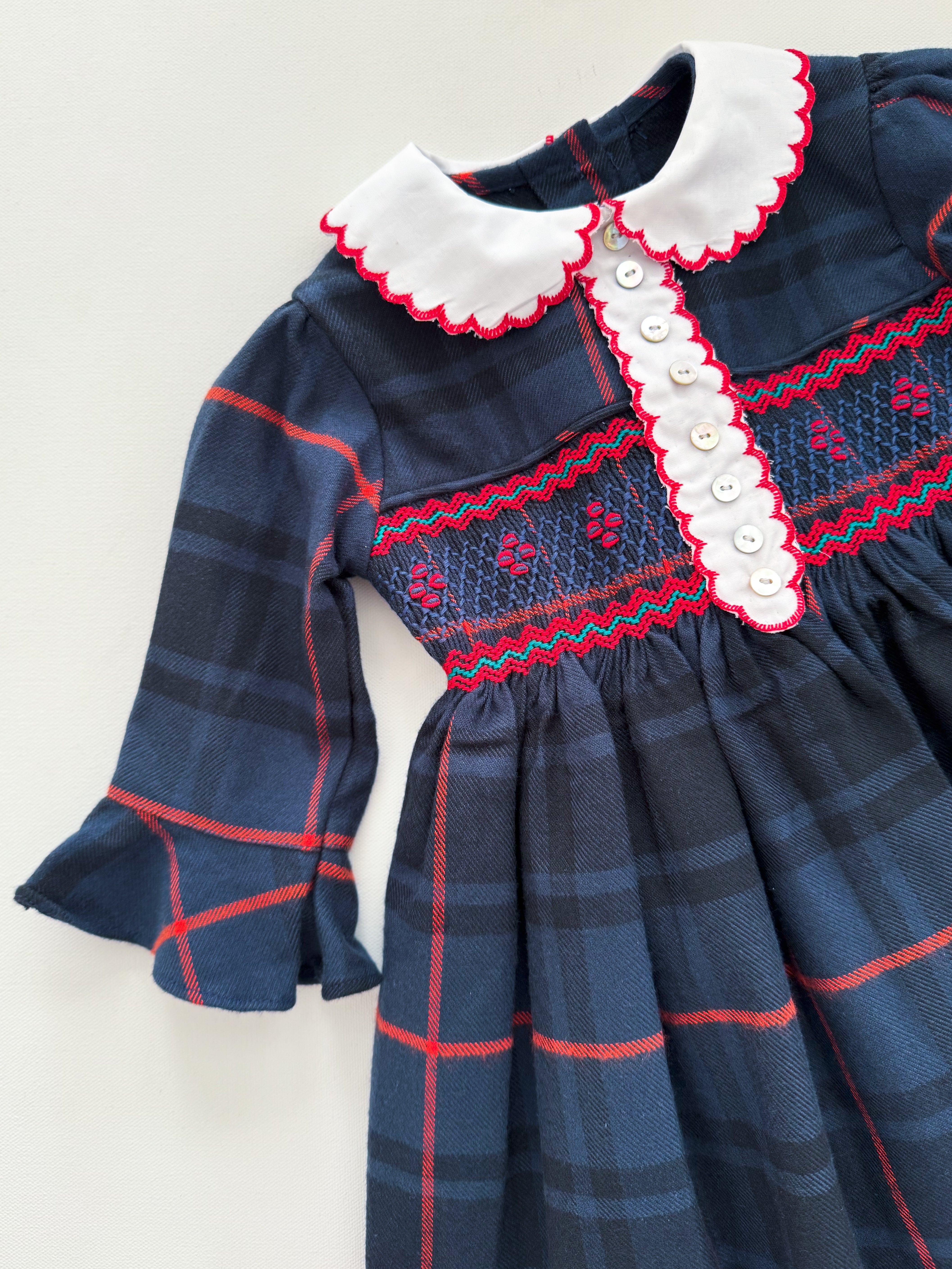 The hand smocked FLORENCE dress - Plaid Navy