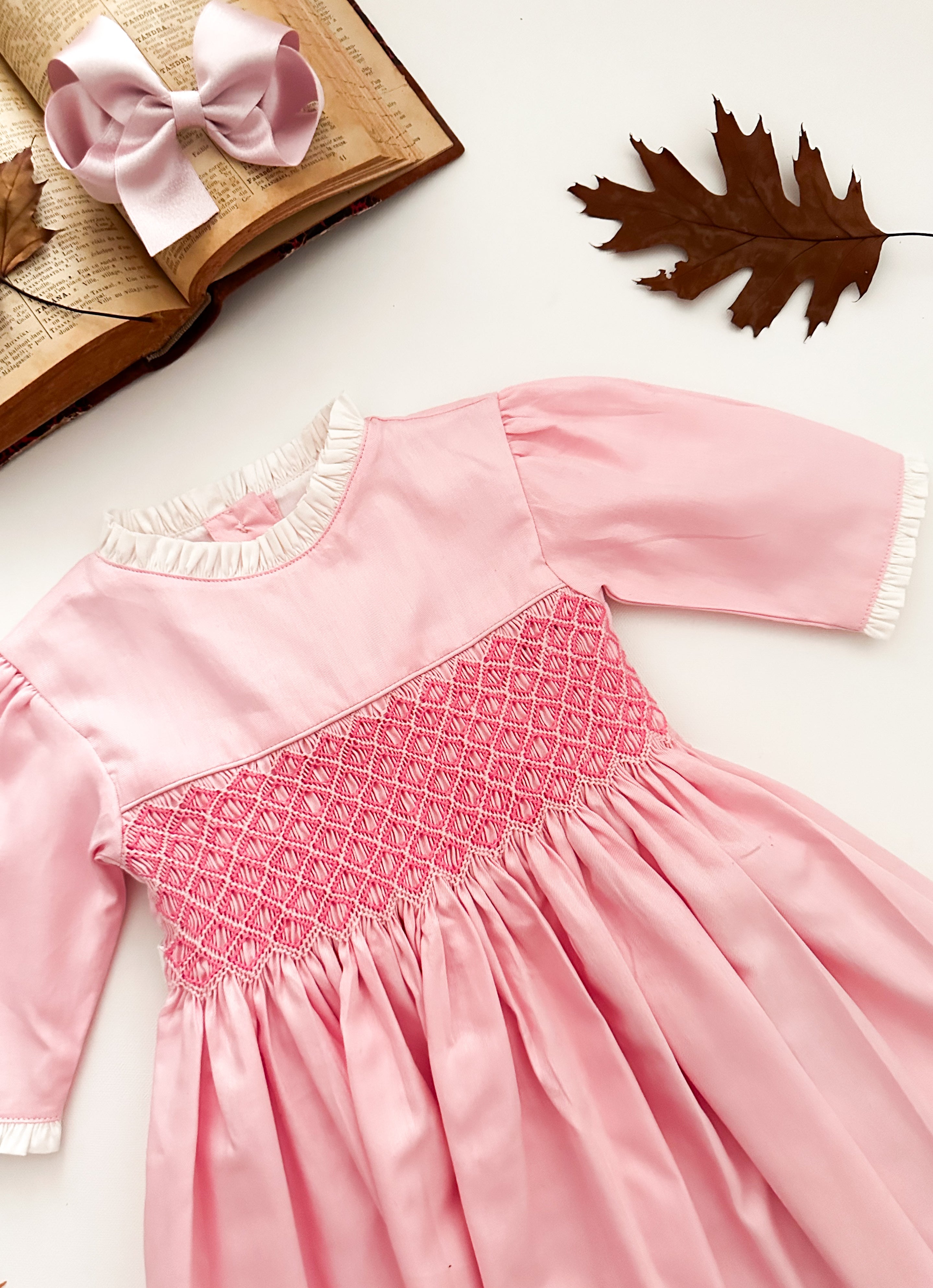 The hand smocked LUDIVINE dress - Pink