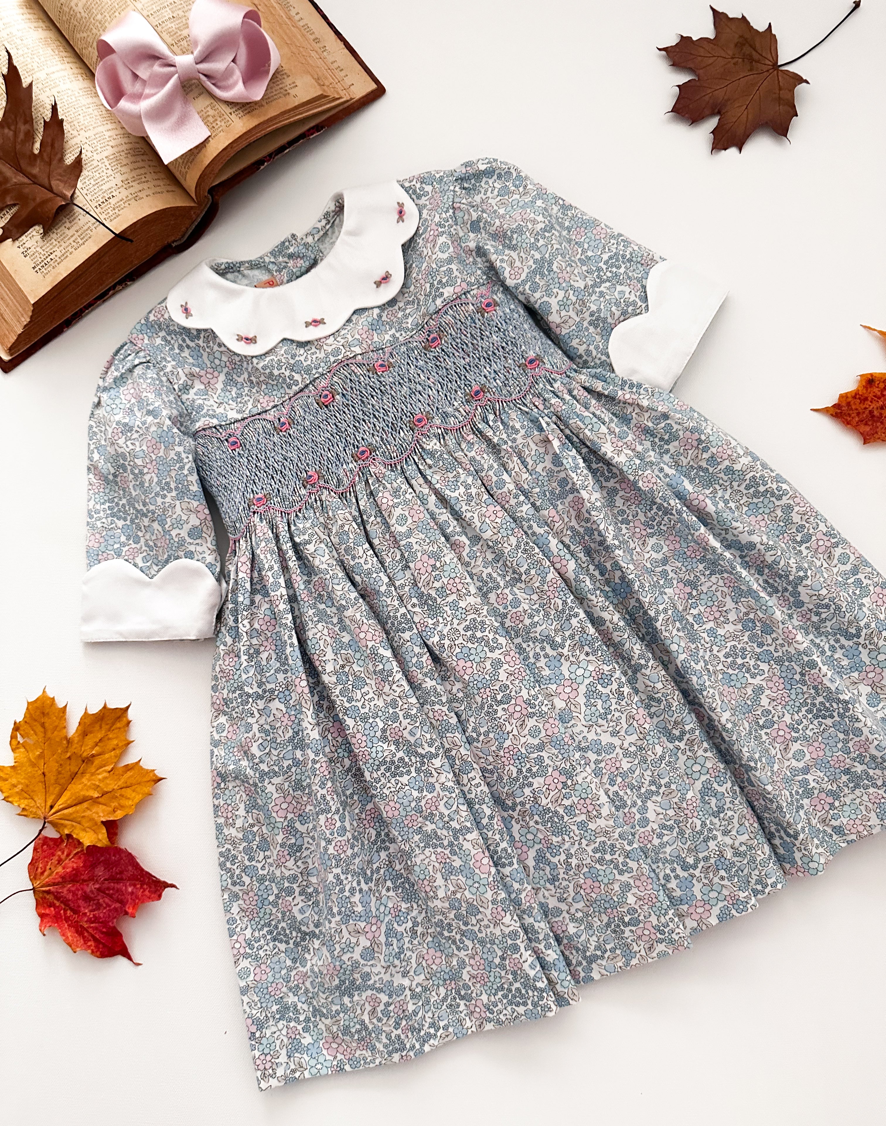The hand smocked GRACE dress - Liberty blue