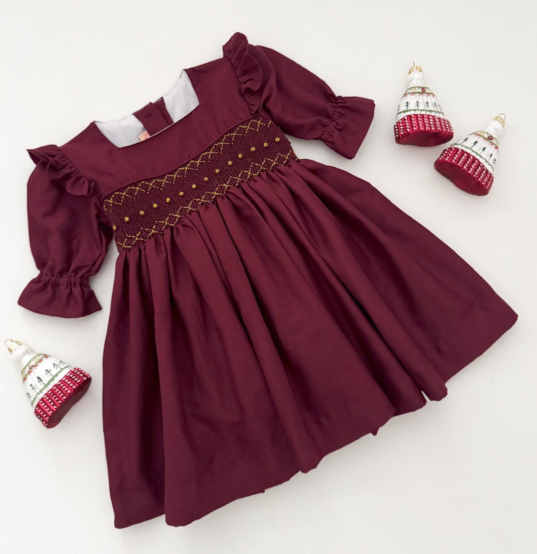 The hand smocked KATE dress - Burgundy