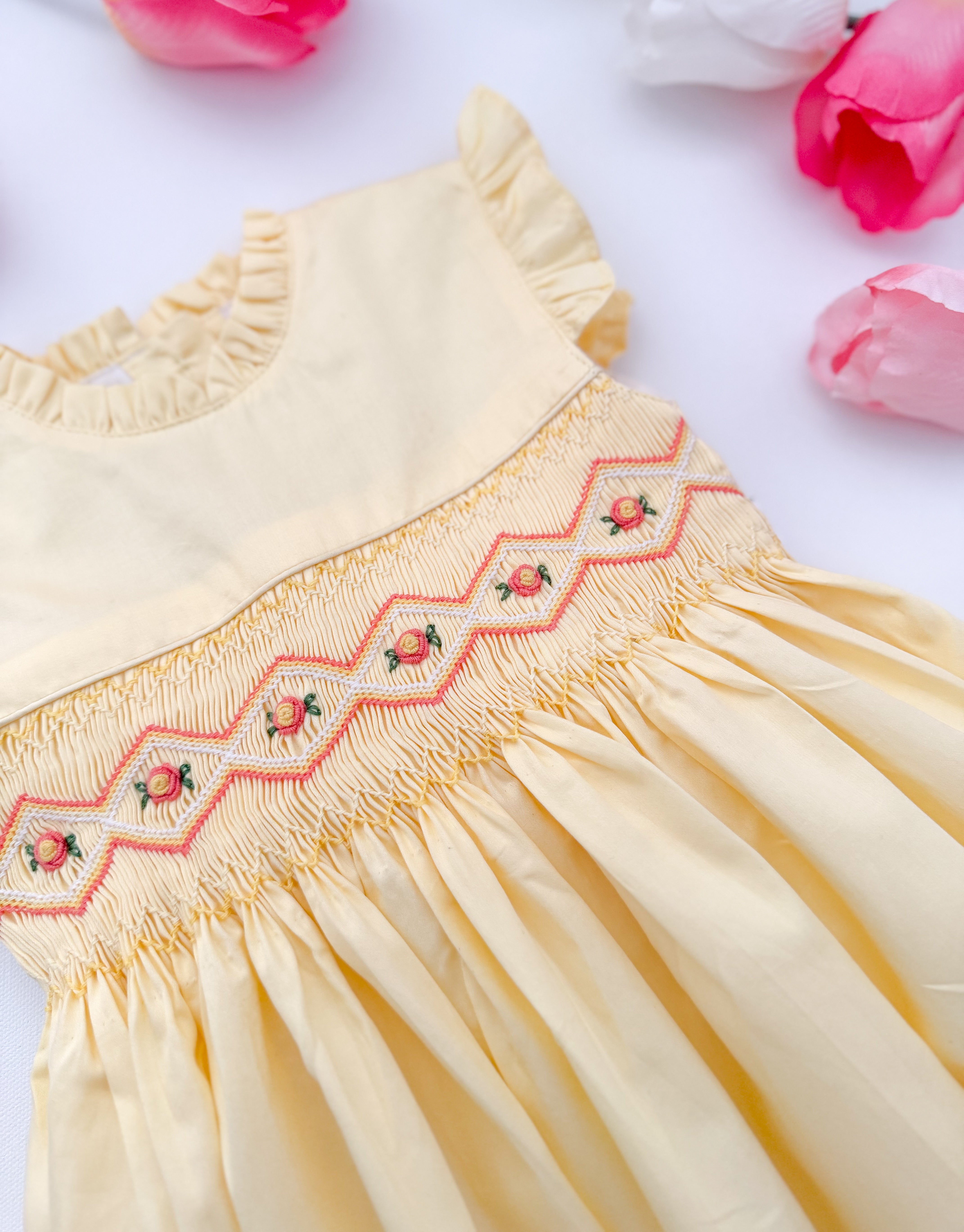 The hand smocked IRIS dress - Yellow