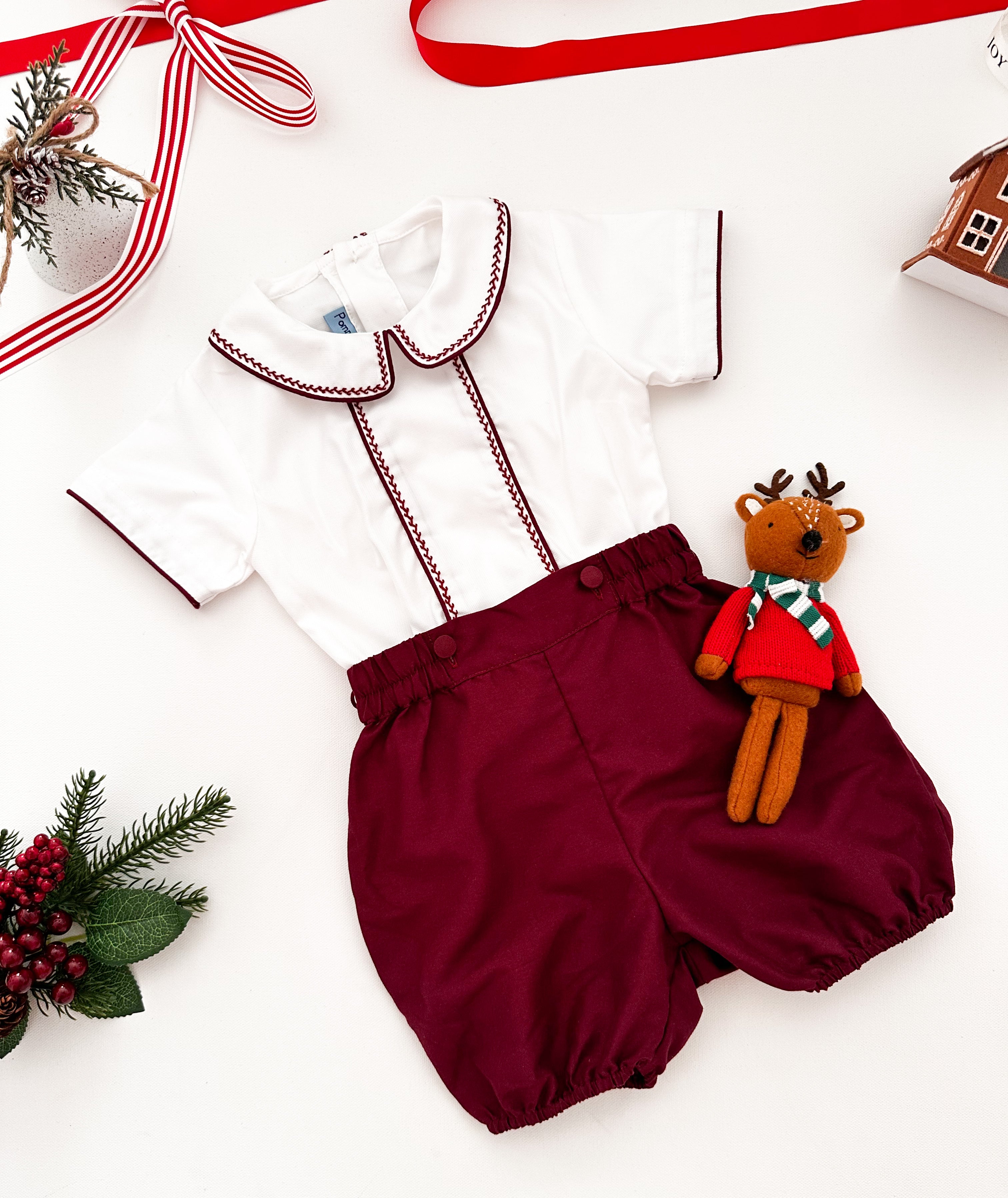 The hand embroidered THOMAS set - Burgundy