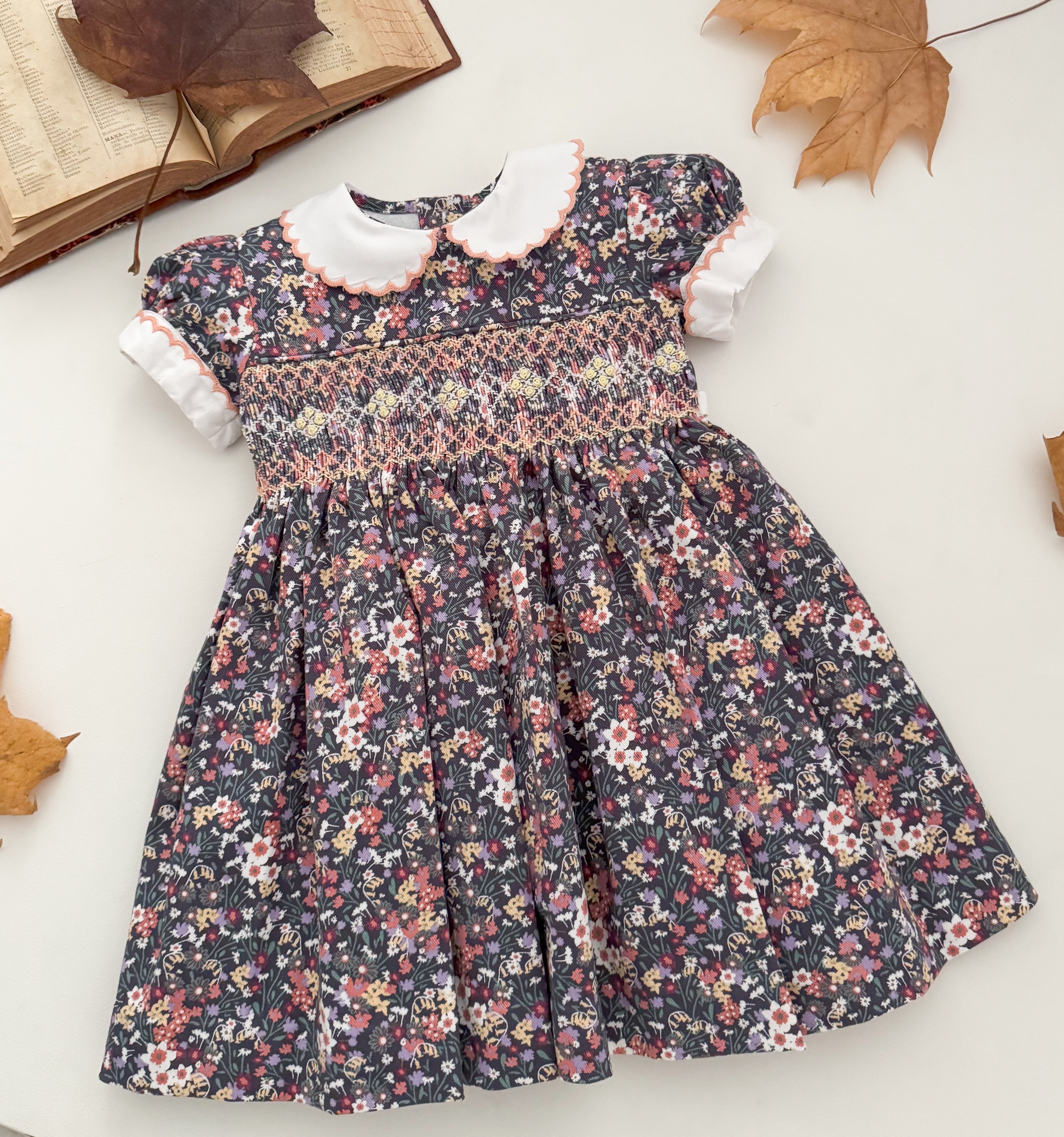 The hand smocked ASTRID dress - Floral