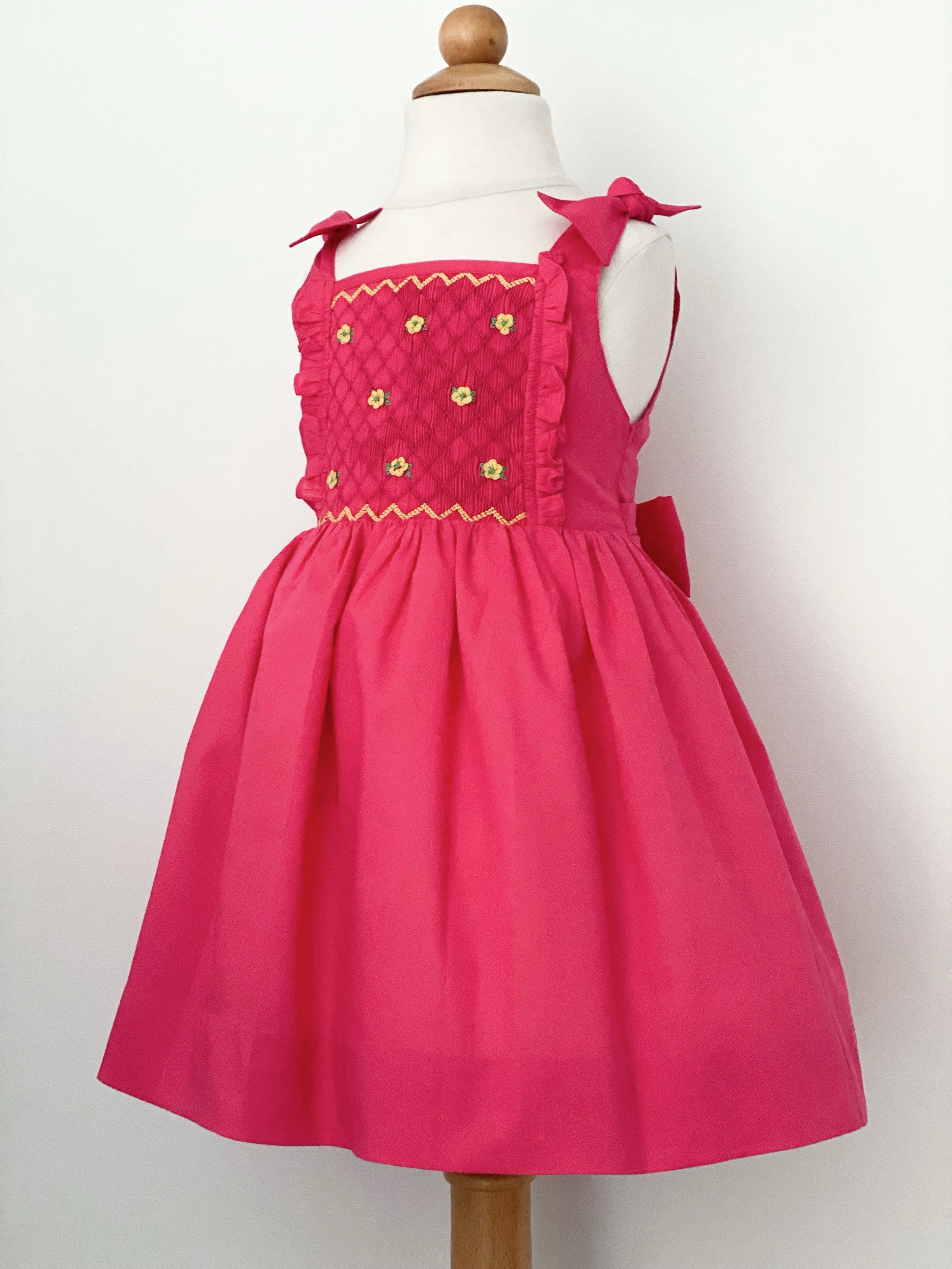 *SECONDS SALE* The hand smocked ELOÏSE dress - Fuchsia