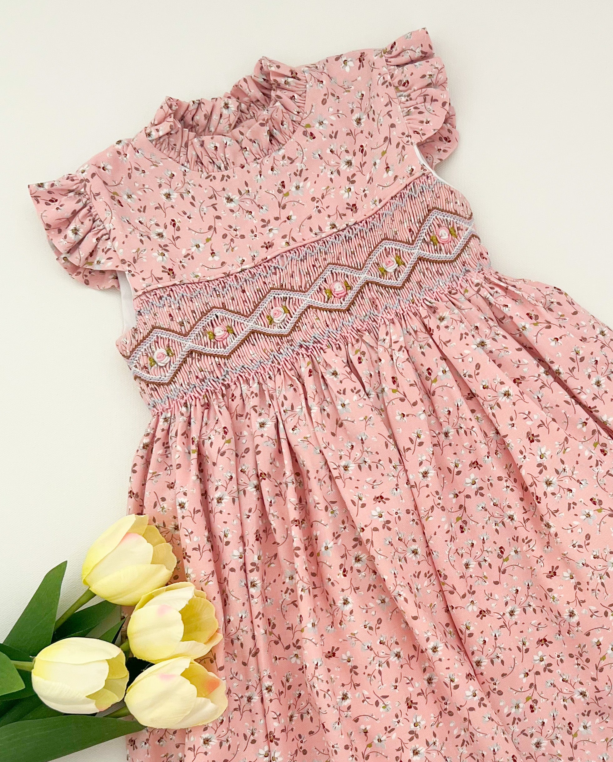 ** SOLD OUT ** The hand smocked IRIS dress - Pink Floral